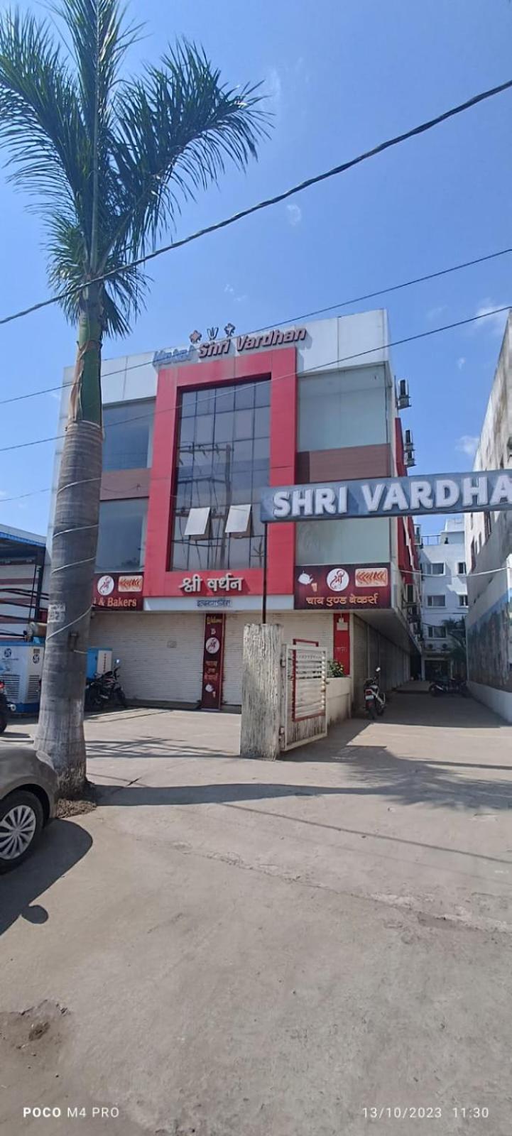 Hotel Shri Vardhan Ujjain Ngoại thất bức ảnh